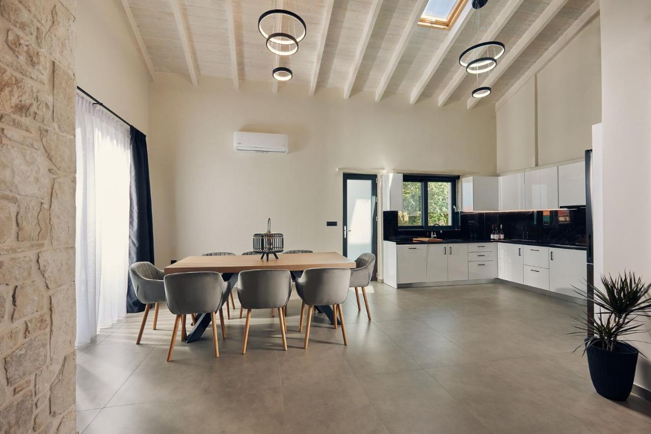 Mouzaki'S Stone Villas Волиме Экстерьер фото